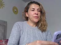 I consider myself an authentic, feminine, and very curious person. I enjoy conversation and creating a real connection with those who visit me.
I love sensuality, the playful glances, and the complicity that arises when two people dare to enjoy the moment. Here you