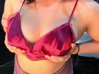 I am a sweet, curious, and energetic girl. I love to flirt, play with my eyes, and discover what makes you smile. Sometimes tender, sometimes mischievous... but always with a touch of mischief that will make you want to stay with me a little longer.