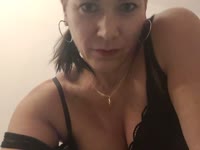 Sexy and elegant woman who will appreciate your conversation and your gentlemanly company.