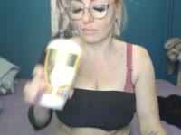 HI  im a nice girl , i can be naughty and make u dreams  come true , i like guys who know how to treat woman and how to get good fun ,  i can be good lisner also , so when u need to speak im here too . u need to visit my room and see what side of me u like ::)  u wanan be tease by devil or  just speak with angel ?:) i cant wait to know u