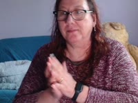 Hello I am a 51 year old woman who loves to show off. all this in good humor and respect. I love giving and having fun and I