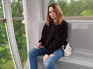 camgirl spreading pussy AliceRamus