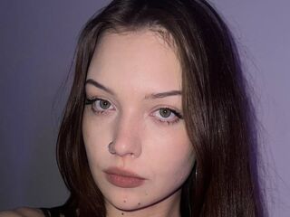 nude gamgirl AmilyUiUi