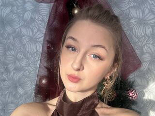 fingering webcamgirl CharoletteHeckle