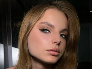 camslut DoraWilliams