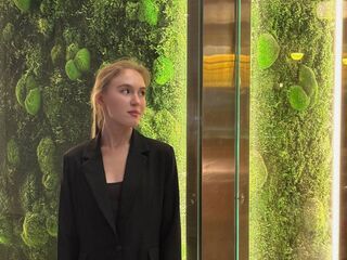 naked webcamgirl photo EdaNoreikaite