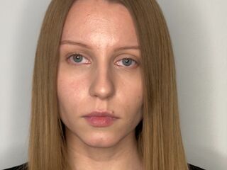 chatroom webcam photo FawnTobin