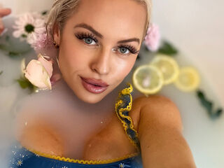 free live chat IsabellaSaturn