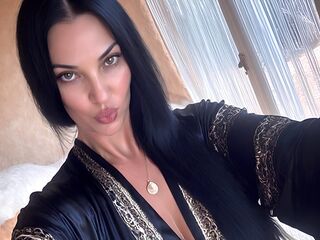 fingering girl cam picture MiaMontal