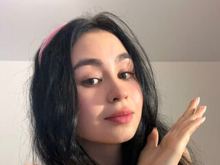 nude cam girl pic MinnieMile