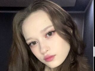 bedroom live cam ShariCasbeer