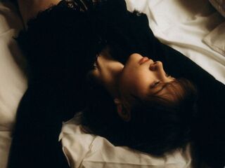 nude webcamgirl ZulaMabin