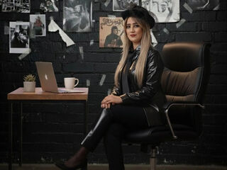 bizarre fetish chat room KrystalRasmusse