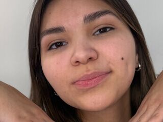 hot striptease webcam AdriaKunstlinger