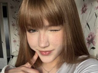 fingering cam slut AlberthaBack