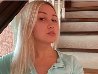 online chat AmaiaJohnstone