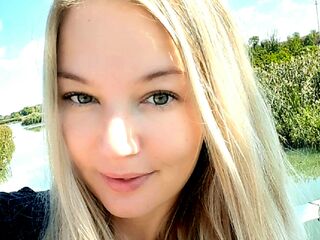 camgirl chat room AnaysAnao