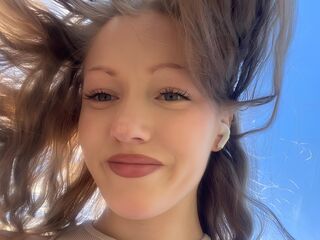 naughty cam girl masturbating AnnikaRodrigez