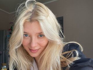 cam girl fingering pussy AshleaVadner