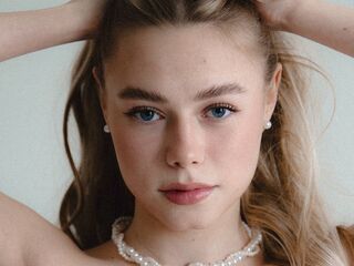 hot girl live web cam BrittaniBrogren