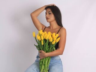 adult cam Caassandra