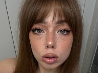 camgirl shaving pussy CaitlinBlethen