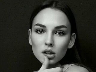 adult webcam chat CariGugliuzza