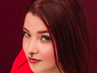 cam girl showing tits CelesteVertusk