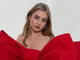 masturbating webcamgirl ChloeHollyberry