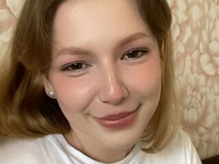 hot cam girl masturbating with vibrator ChunYundt