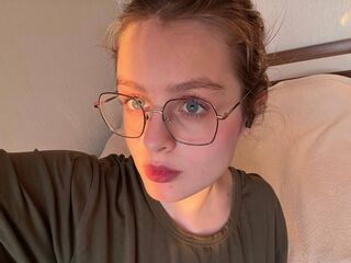 cam girl masturbating with sextoy CindyEth
