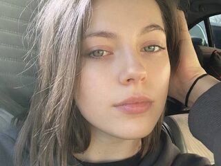 camgirl fingering shaved pussy ClarettaZinno