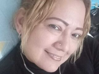 chat room cam ClauDaniels