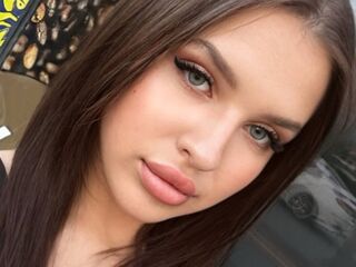 adult webcam chat room CoraLennox