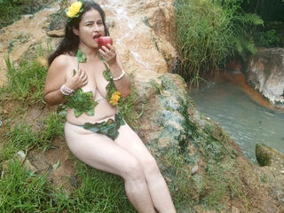 naked camgirl CrystallAnderson