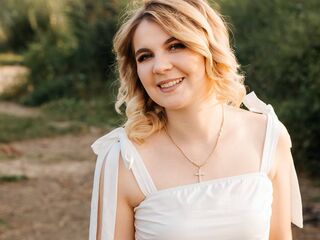 free live webcam sex DemetriceAkpan