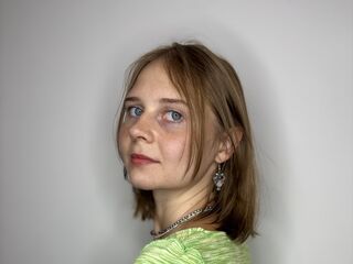 fingering camgirl DenniseVerso