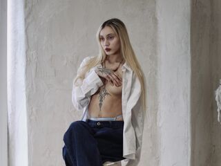 fingering webcamgirl EllieXeno