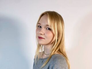 naked cam chatroom ElmaKinnunen