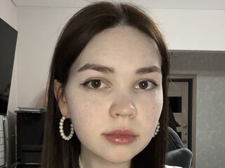 naughty cam girl masturbating EmiliRoyzi