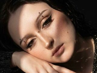 camslut topless EmmaBlissa