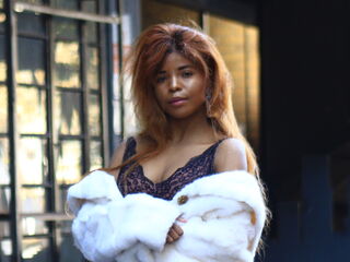 striptease FifiCaramel