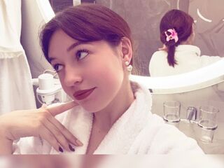 hot cam girl masturbating with dildo GudrunManzone