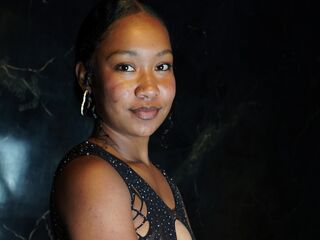 kinky webcam model HannahLabel