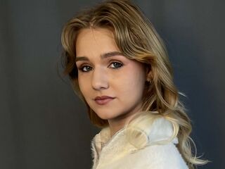 webcam babe chatroom HelenPetrini