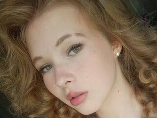 girl fingering pussy IllaPytlewski