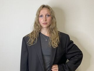 fingering girl cam IrinaVelzeboer