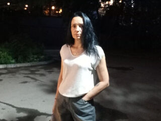cam girl playing with vibrator JennieRichards