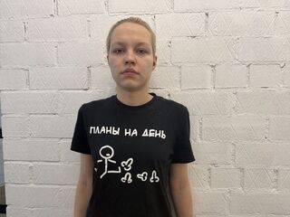 naughty camgirl fingering pussy KirstieSchiffert