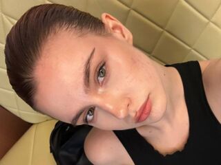 naked girl with webcam KlaraGogins